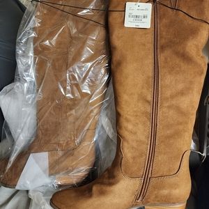 A.N.A. boots